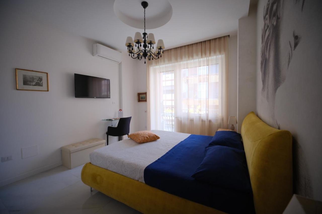 Luxury B&B Charlemagne Salerno Exterior foto
